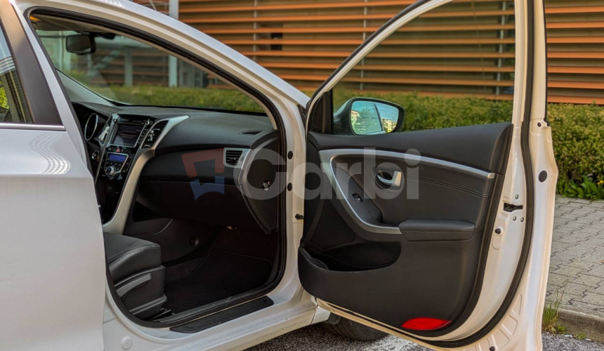 Hyundai i30 1.6 GDI DOHC Style A/T