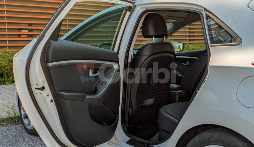 Hyundai i30 1.6 GDI DOHC Style A/T