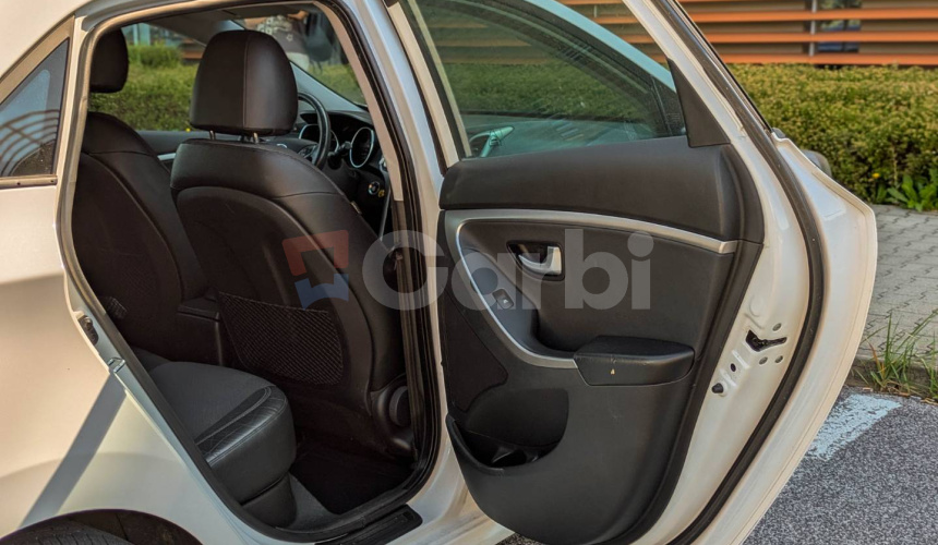 Hyundai i30 1.6 GDI DOHC Style A/T