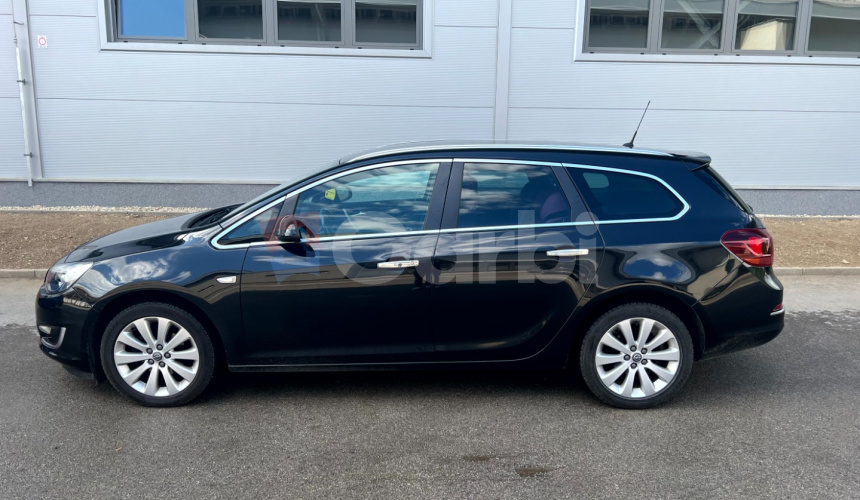 Opel Astra Caravan 1,4T manuál