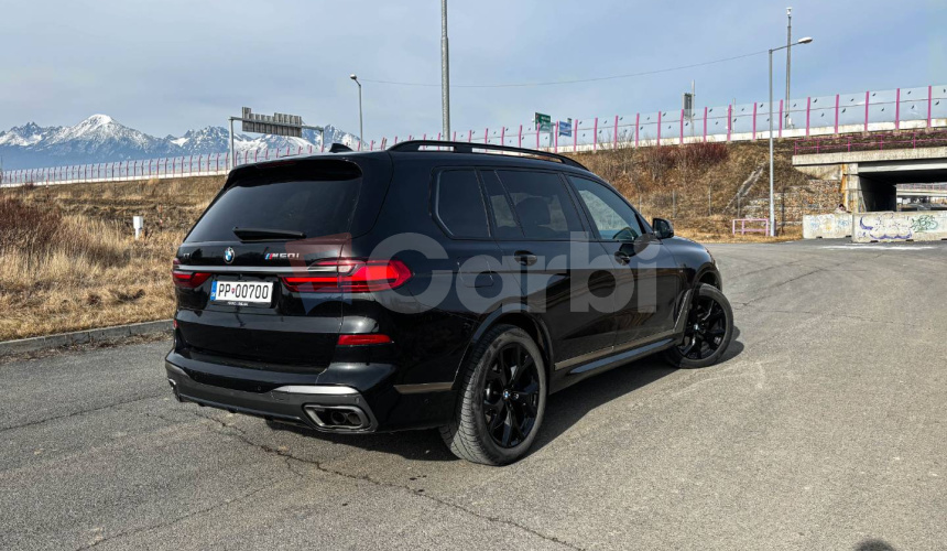 BMW X7 xDrive M50i A/T