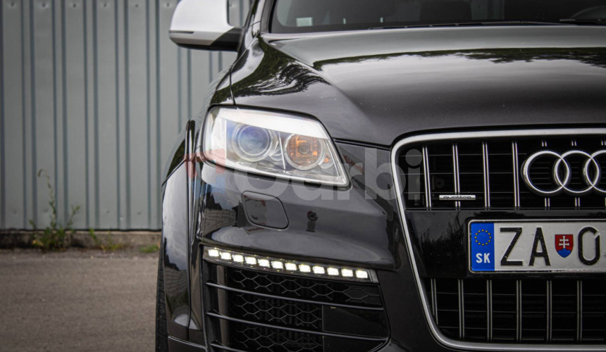 Audi Q7 4.2 TDI V8 Sline, po velkom servise, B&O, Pano, R21, ACC, vzduch