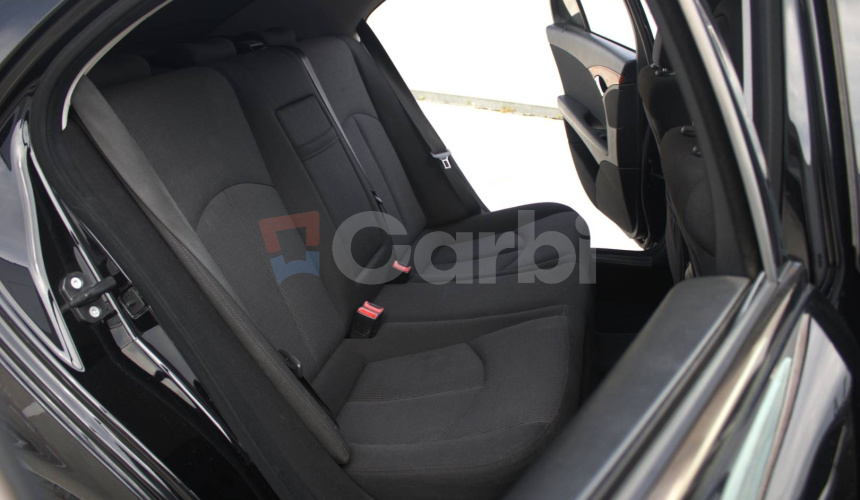 Mercedes-Benz E trieda Sedan 200 CDI Elegance A/T