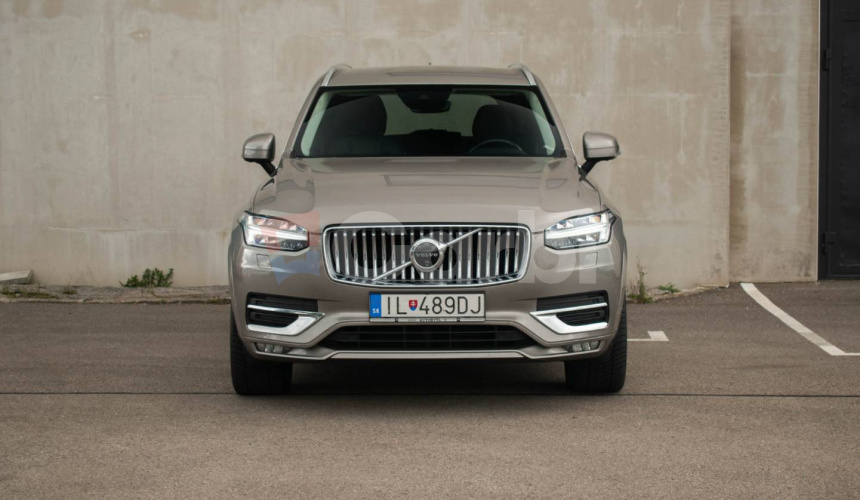 Volvo XC90 B5 (D) Plus Bright 8s AT AWD, 5miestne