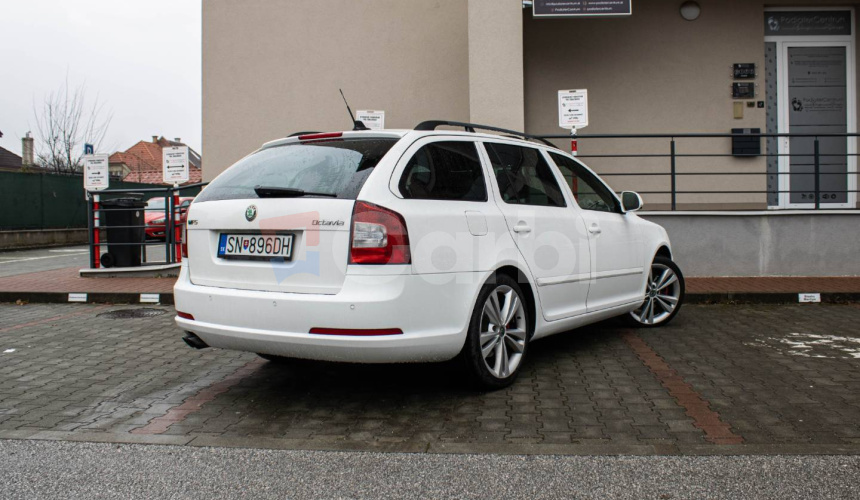 Škoda Octavia Combi 2.0 TFSI RS