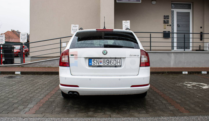 Škoda Octavia Combi 2.0 TFSI RS