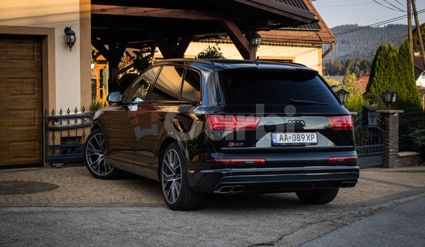 Audi SQ7 4.0 TDI V8 Quattro Tiptronic, Black Optik, Matrix LED, R22,Po veľkom servise
