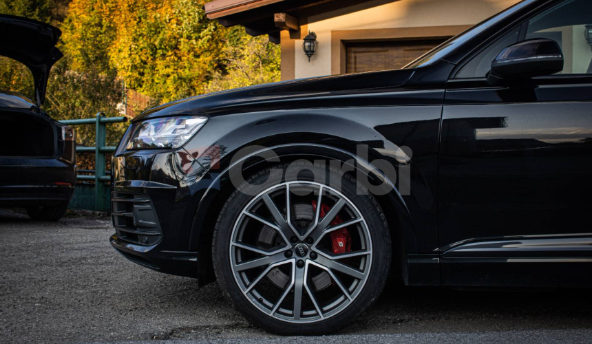 Audi SQ7 4.0 TDI V8 Quattro Tiptronic, Black Optik, Matrix LED, R22,Po veľkom servise