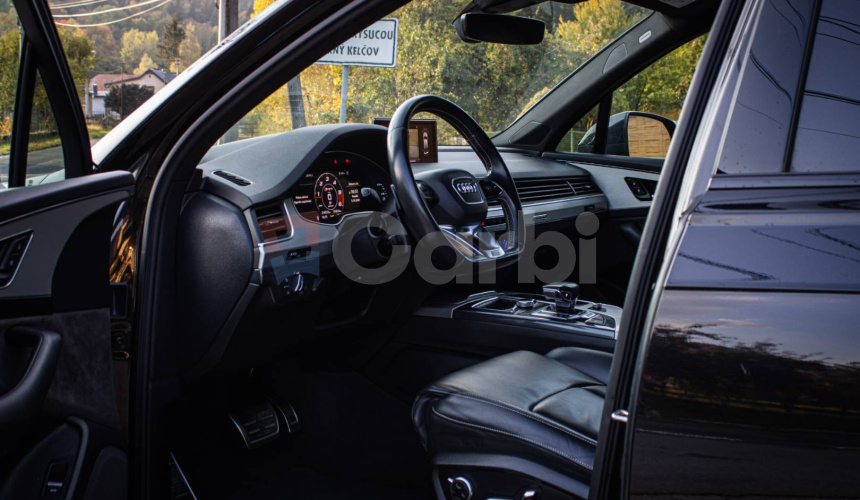 Audi SQ7 4.0 TDI V8 Quattro Tiptronic, Black Optik, Matrix LED, R22,Po veľkom servise
