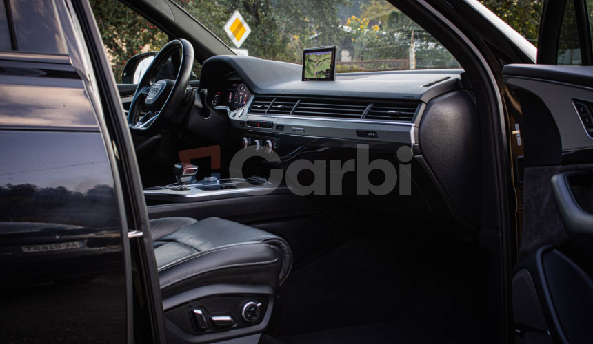 Audi SQ7 4.0 TDI V8 Quattro Tiptronic, Black Optik, Matrix LED, R22,Po veľkom servise