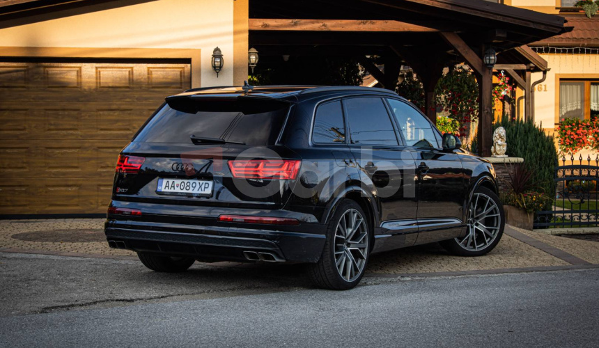 Audi SQ7 4.0 TDI V8 Quattro Tiptronic, Black Optik, Matrix LED, R22,Po veľkom servise