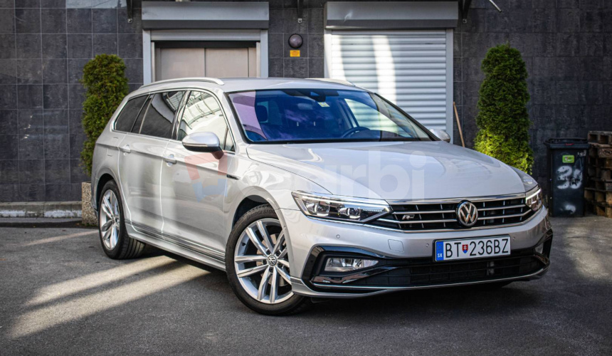 Volkswagen Passat Variant 2.0 TDI DSG 4Motion Rline, IQ light, Slovenské, Nelakované, DPH