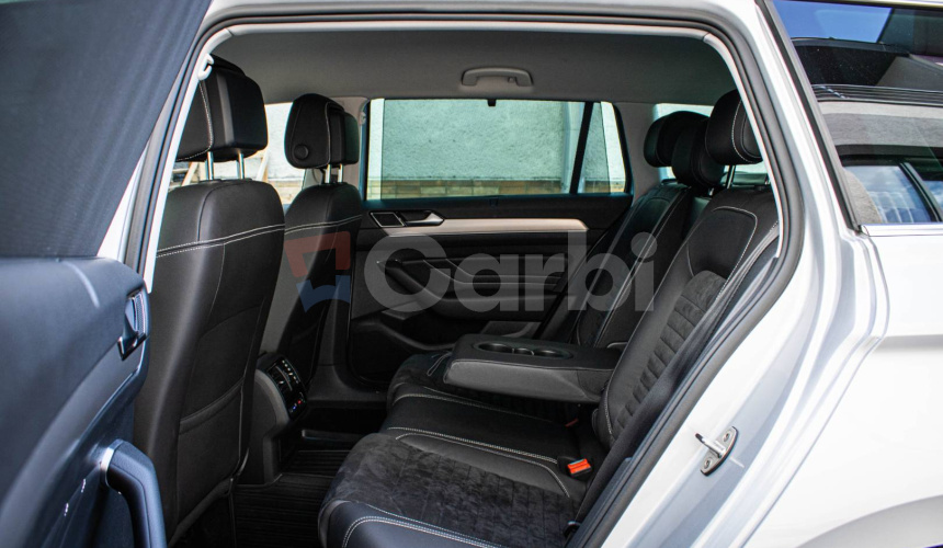 Volkswagen Passat Variant 2.0 TDI DSG 4Motion Rline, IQ light, Slovenské, Nelakované, DPH