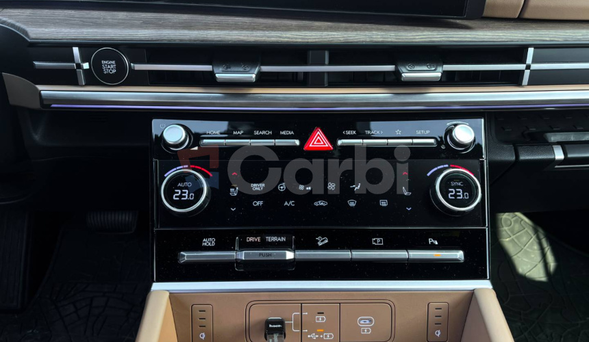 Hyundai Santa Fe PREMIUM 7S 4X4 1,6T-GDi HEV