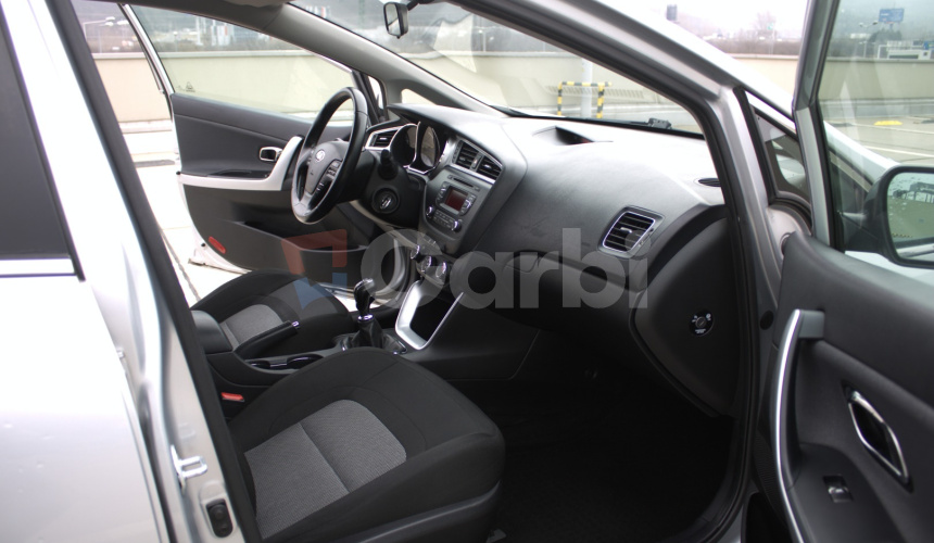 Kia Ceed 1.6 GDi, Silver, 99kw, MT6