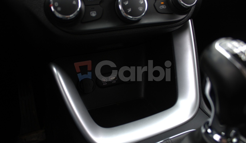 Kia Ceed 1.6 GDi, Silver, 99kw, MT6