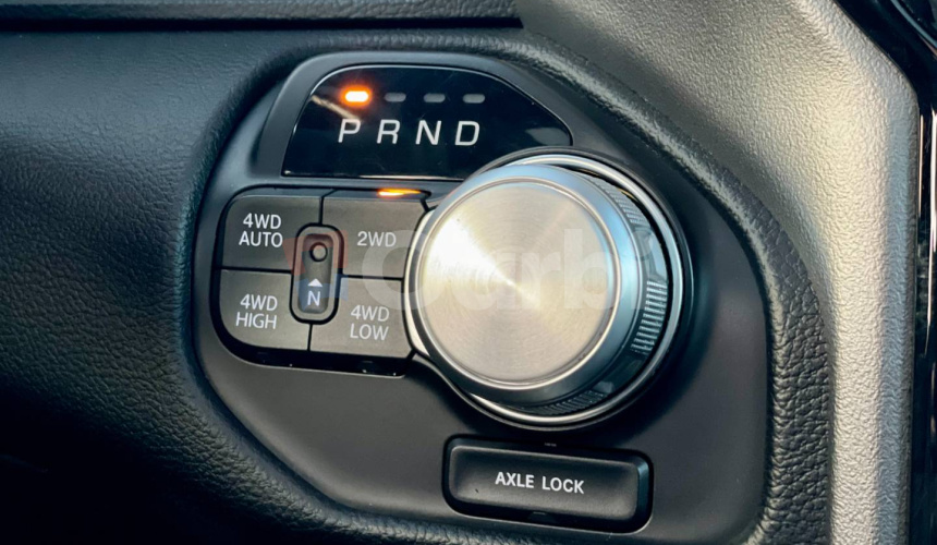 Dodge RAM Laramie 5,7 Hemi V8