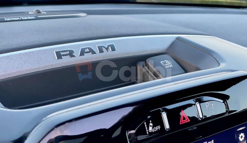 Dodge RAM Laramie 5,7 Hemi V8