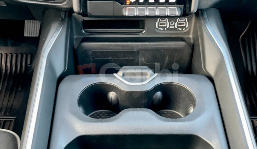 Dodge RAM Laramie 5,7 Hemi V8