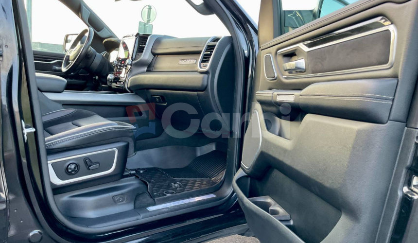 Dodge RAM Laramie 5,7 Hemi V8
