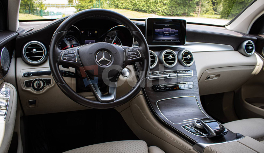 Mercedes-Benz GLC Kupé coupé 250d AMG 4Matic, 1. Majiteľ, Burmester, Odpočet, 360°kamera, keyll