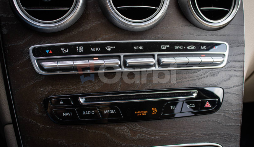 Mercedes-Benz GLC Kupé coupé 250d AMG 4Matic, 1. Majiteľ, Burmester, Odpočet, 360°kamera, keyll