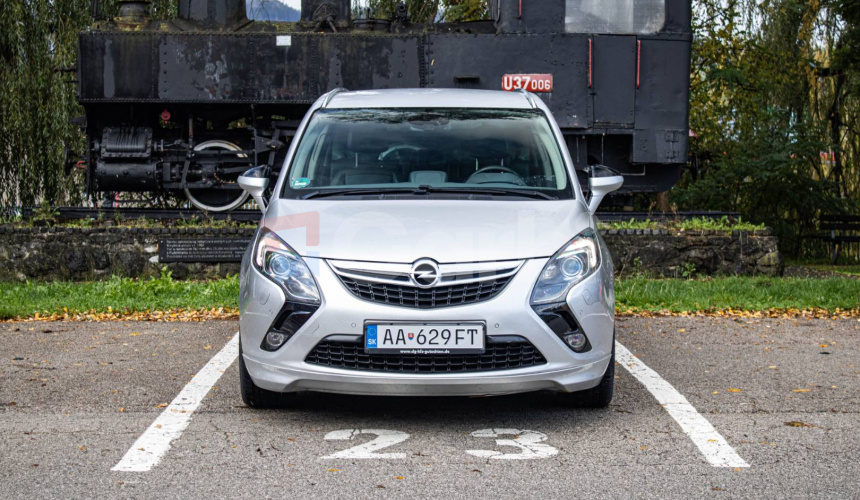 Opel Zafira Tourer OPC Line 2.0 BiTurbo 143kW, Koža, Xenon