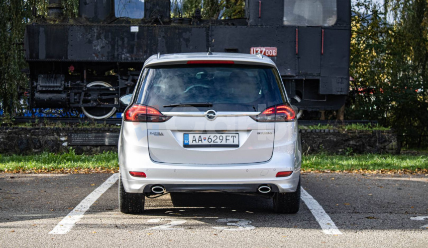 Opel Zafira Tourer OPC Line 2.0 BiTurbo 143kW, Koža, Xenon