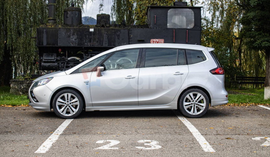 Opel Zafira Tourer OPC Line 2.0 BiTurbo 143kW, Koža, Xenon