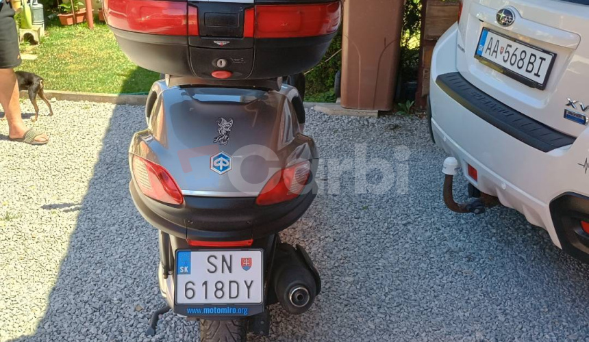 Piaggio MP3 RST