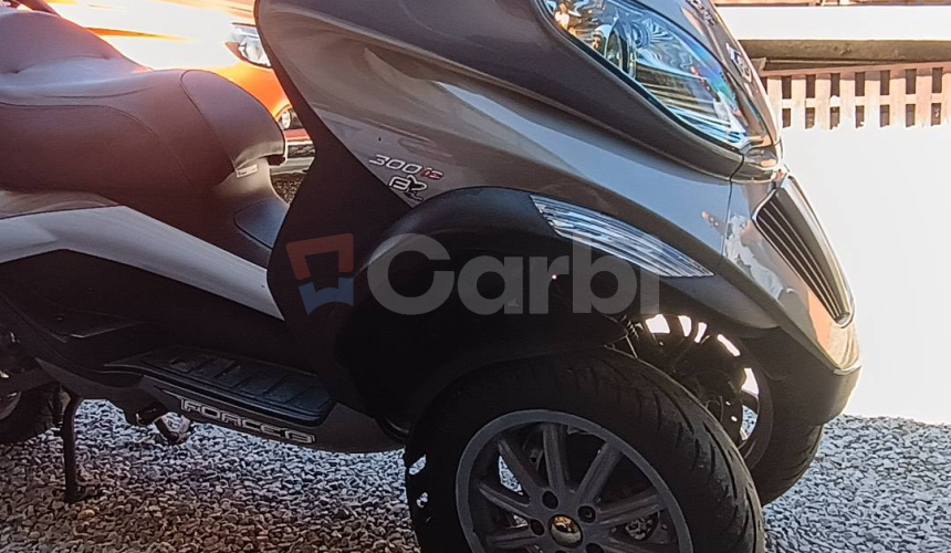 Piaggio MP3 RST