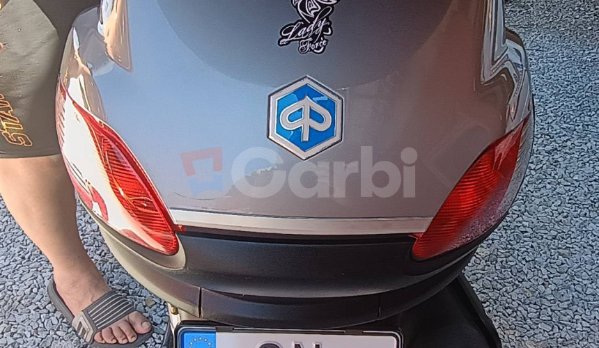 Piaggio MP3 RST