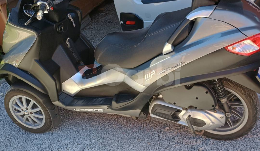 Piaggio MP3 RST
