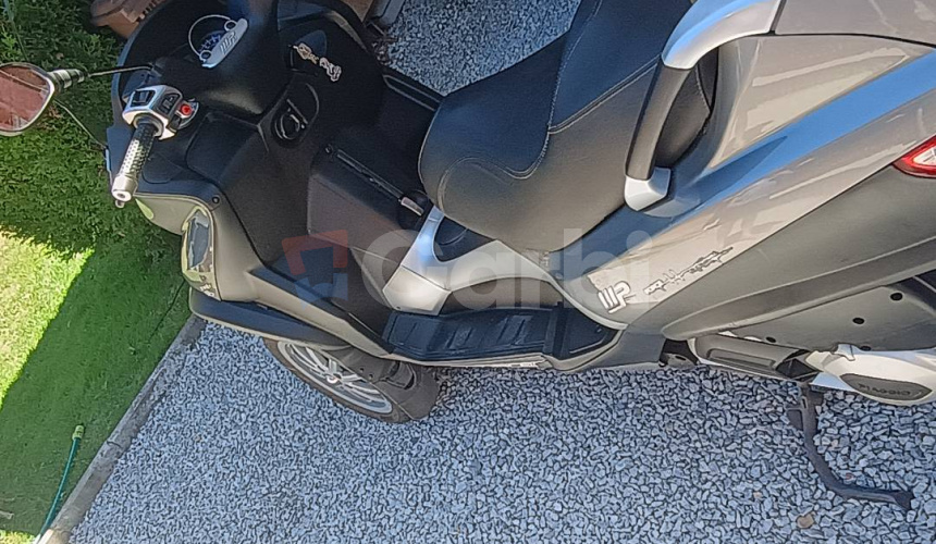 Piaggio MP3 RST