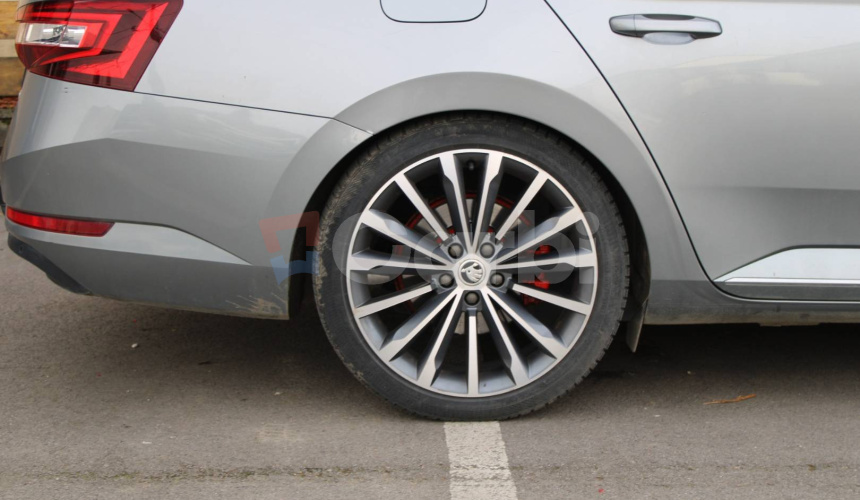 Škoda Superb Combi 2.0 TDI 190k 4x4 L&K DSG