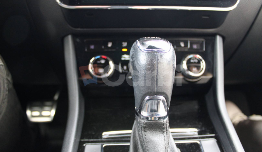 Škoda Superb Combi 2.0 TDI 190k 4x4 L&K DSG