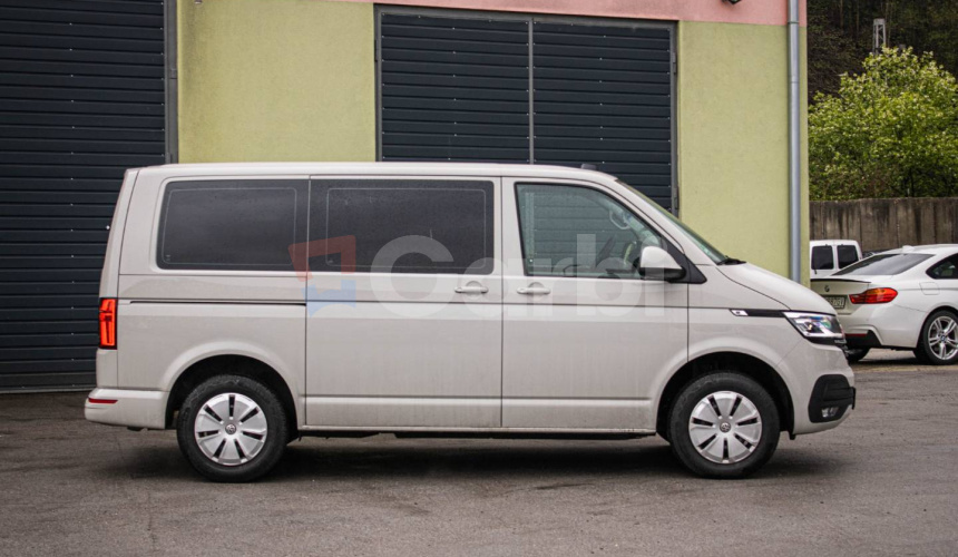 Volkswagen T6 Transporter 2.0 TDI CR 110kW, Nelakované, VW servis, LED svetlá, V záruke do 2/20