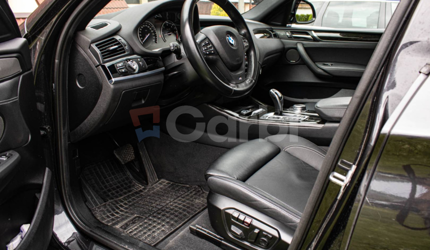 BMW X4 35d M Packet, Strešné okno, ACC, Harman Kardon, HUD, Ťažné