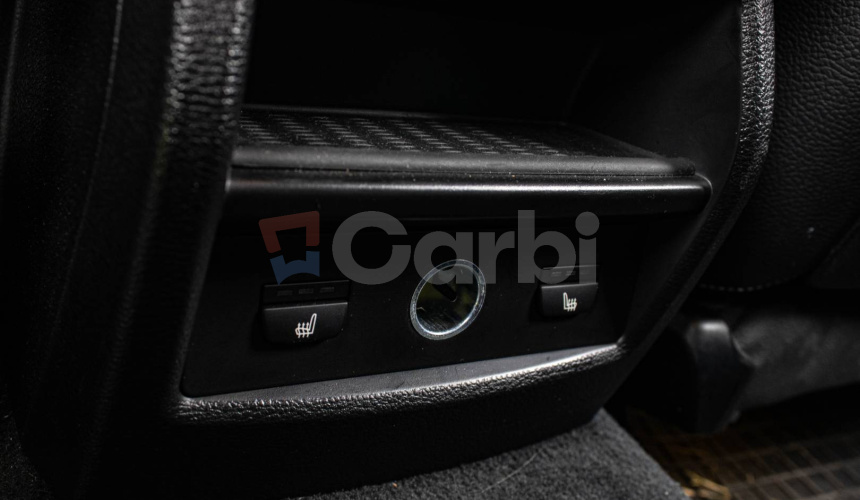 BMW X4 35d M Packet, Strešné okno, ACC, Harman Kardon, HUD, Ťažné
