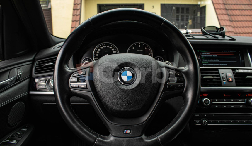 BMW X4 35d M Packet, Strešné okno, ACC, Harman Kardon, HUD, Ťažné