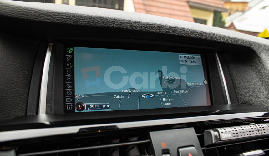 BMW X4 35d M Packet, Strešné okno, ACC, Harman Kardon, HUD, Ťažné