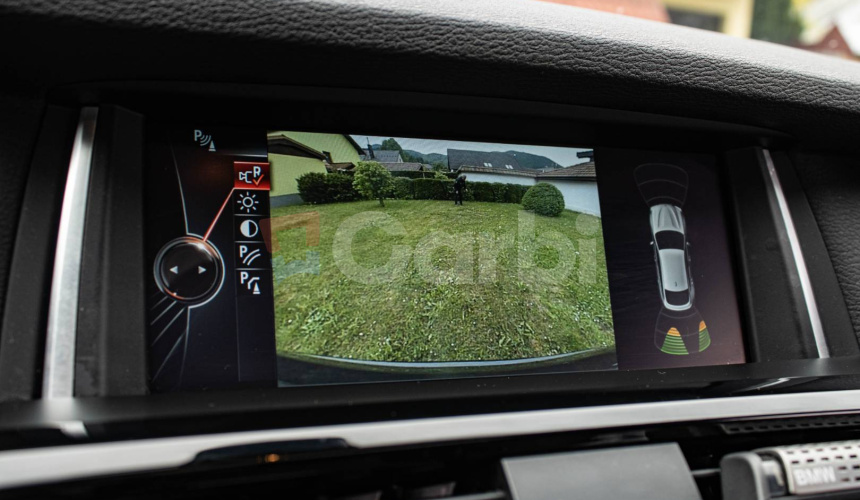 BMW X4 35d M Packet, Strešné okno, ACC, Harman Kardon, HUD, Ťažné