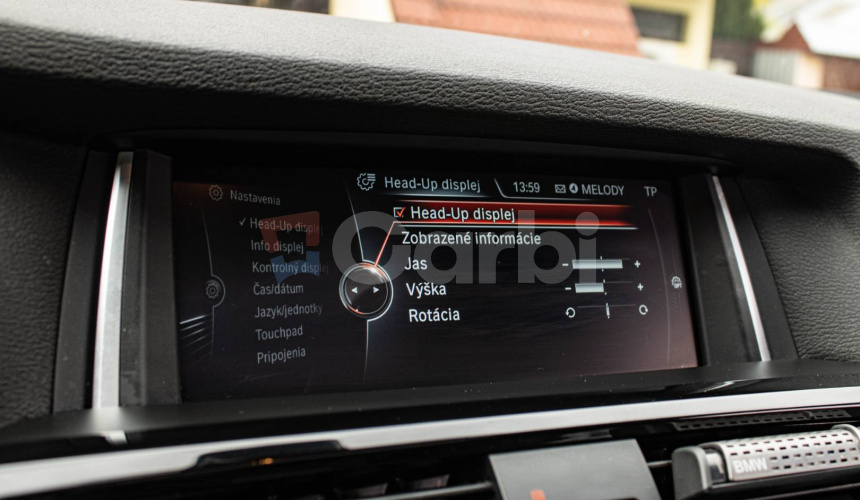 BMW X4 35d M Packet, Strešné okno, ACC, Harman Kardon, HUD, Ťažné