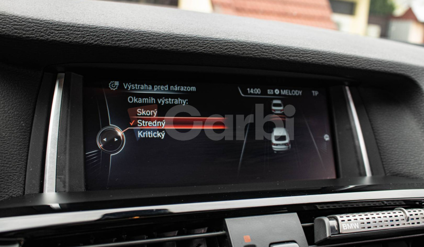 BMW X4 35d M Packet, Strešné okno, ACC, Harman Kardon, HUD, Ťažné