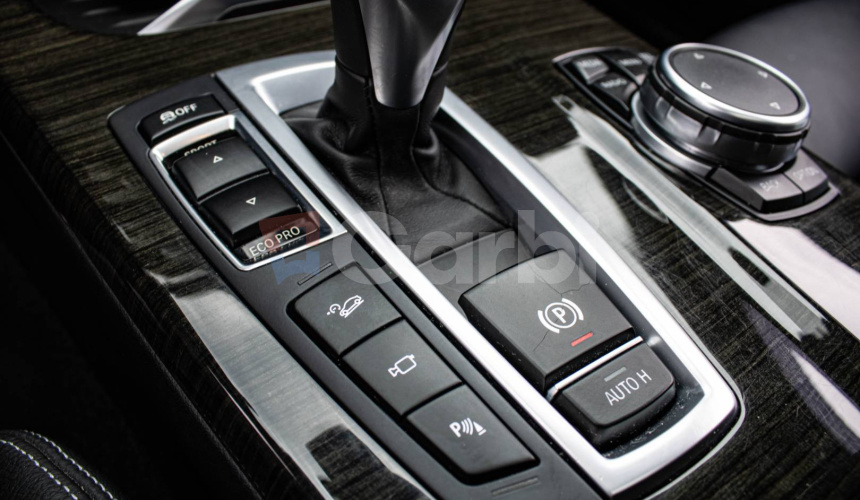 BMW X4 35d M Packet, Strešné okno, ACC, Harman Kardon, HUD, Ťažné