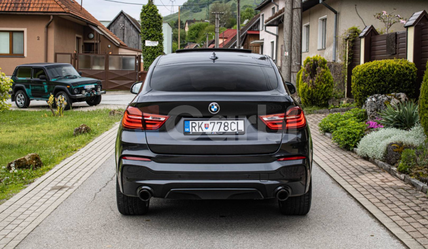 BMW X4 35d M Packet, Strešné okno, ACC, Harman Kardon, HUD, Ťažné