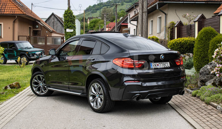 BMW X4 35d M Packet, Strešné okno, ACC, Harman Kardon, HUD, Ťažné