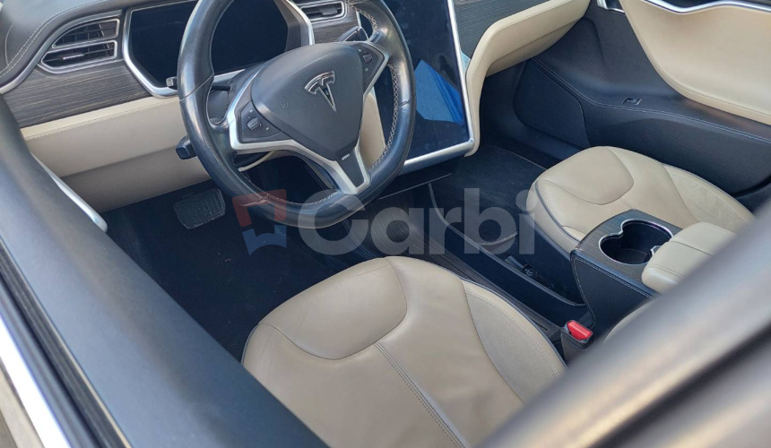 Tesla Model S 85