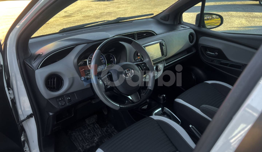 Toyota Yaris 1.5 Hybrid Style e-CVT
