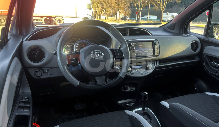 Toyota Yaris 1.5 Hybrid Style e-CVT